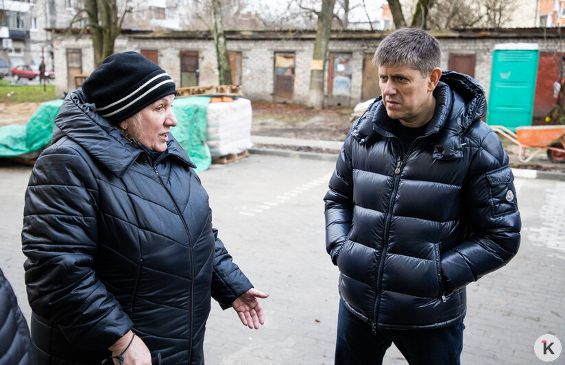 Глава горсовета проверил капремонт дома на ул. Павлика Морозова (фото) - Новости Калининграда | Фото: Александр Подгорчук / &quot;Клопс&quot;
