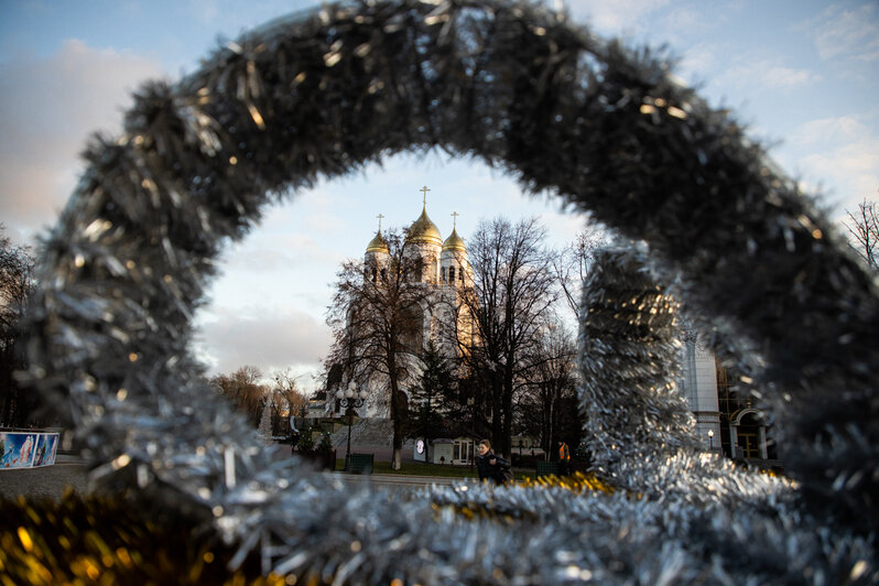 Площадь Победы в Калининграде украсили к Новому году (фото) - Новости Калининграда | Фото: Александр Подгорчук / &quot;Клопс&quot;