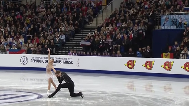 Российские пары заняли весь пьедестал чемпионата Европы по фигурному катанию