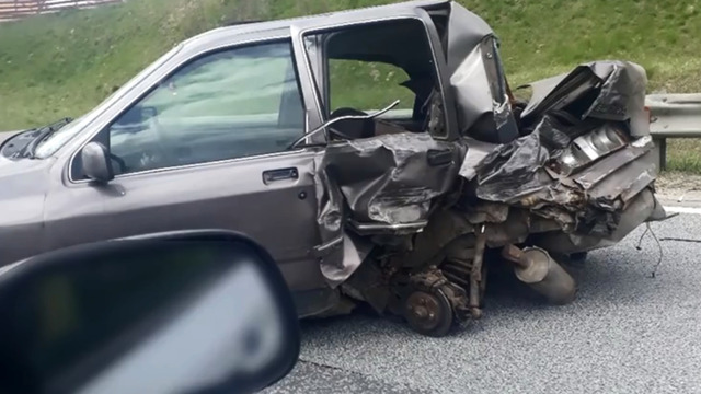 В ДТП с микроавтобусом и легковушкой в Родниках пострадал водитель Ford   