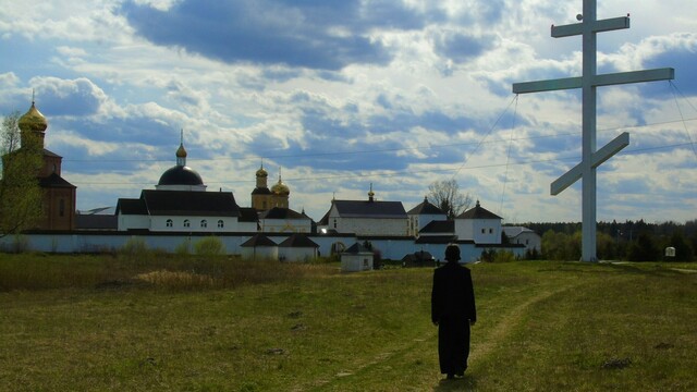 В Свято-Елисаветинском женском монастыре снимают клип на песню послушника