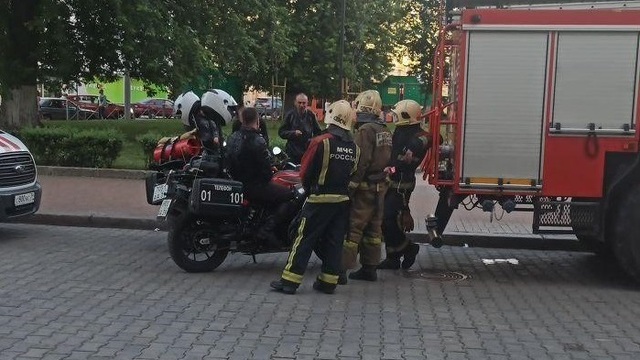 Очевидцы: из ТЦ 