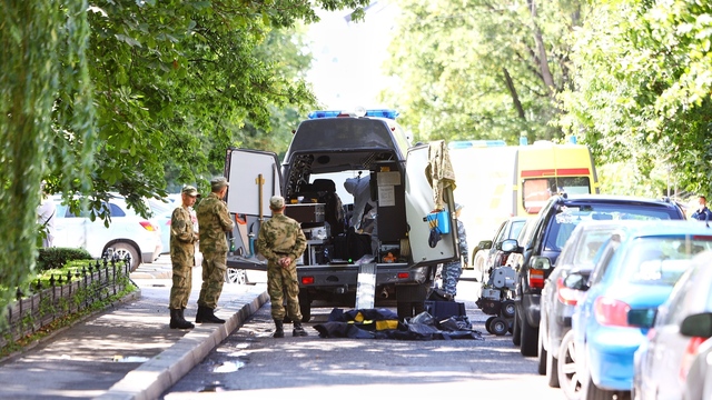 Около драмтеатра в Калининграде нашли и обезвредили противопехотную мину (фото)