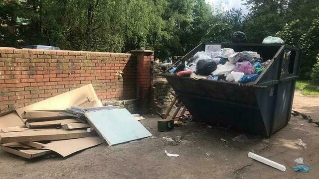 В мэрии Калининграда объяснили плохое санитарное состояние контейнерных площадок