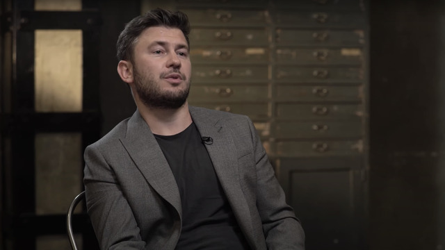 Назван автор текста 