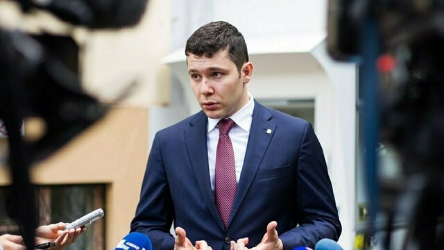 Бесплатные лекарства, тотальная изоляция, дистант: главное из эфира Алиханова на 