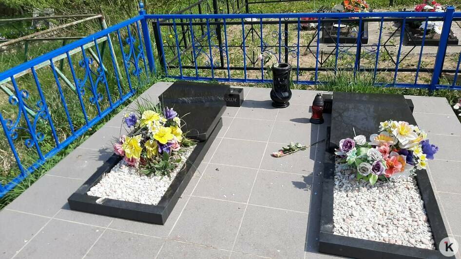 На кладбище в Гурьевском районе вандалы разбили десятки памятников (фото, видео) - Новости Калининграда | Фото очевидцев