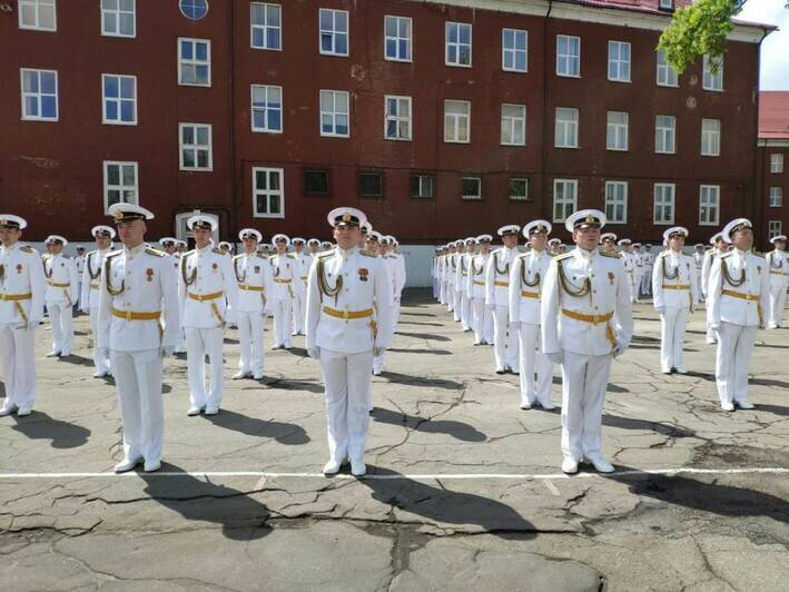 В Калининграде прошла церемония выпуска офицеров ВМФ (фото) - Новости Калининграда | Фото: пресс-служба ЗВО по Балтийскому флоту 