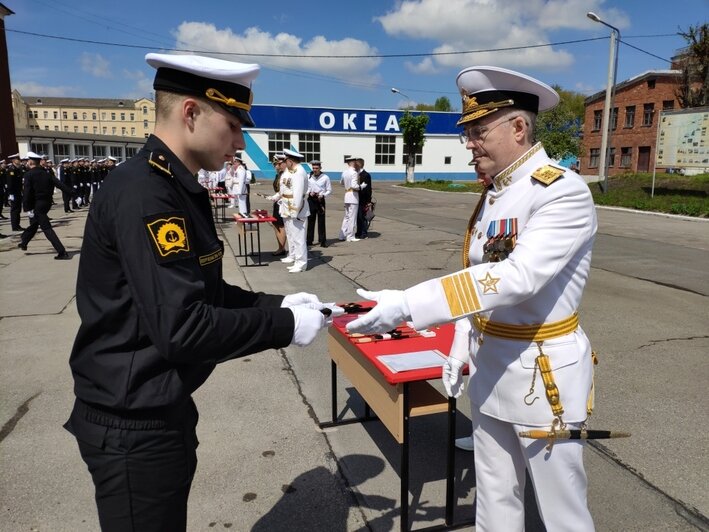 В Калининграде прошла церемония выпуска офицеров ВМФ (фото) - Новости Калининграда | Фото: пресс-служба ЗВО по Балтийскому флоту 