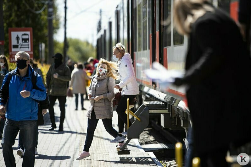 Как в калининградских электричках проверяют соблюдение масочного режима (фоторепортаж)   - Новости Калининграда | Фото: Александр Подгорчук