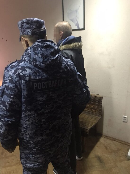 Пьяный пациент областной клинической больницы ударил медика телефоном при госпитализации - Новости Калининграда | Фото: пресс-служба Росгвардии
