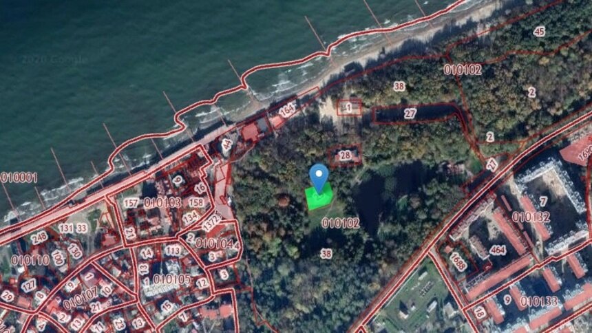 В Зеленоградске продали участок с летним театром в городском парке - Новости Калининграда | Скриншот кадастровой карты