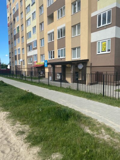 На фото: двор, где произошло ЧП | Фото: Юлия