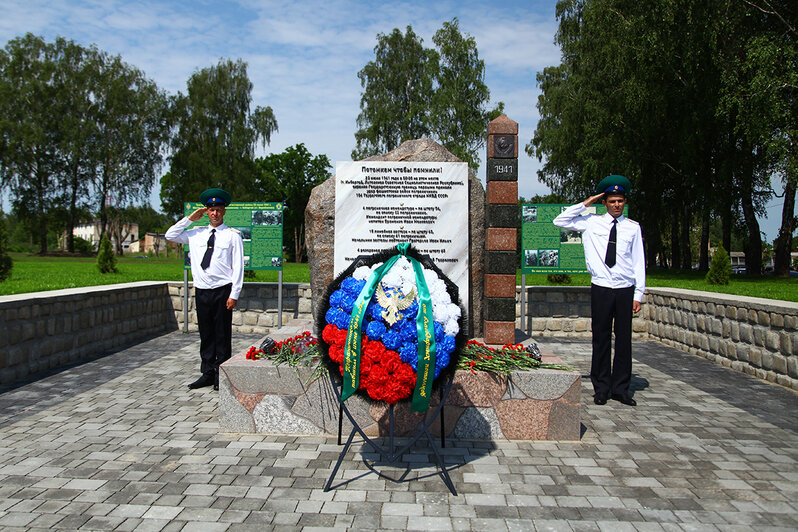 Под Нестеровом открыли памятник пограничникам, погибшим в июне 1941-го (фото) - Новости Калининграда | Фото: пресс-служба пограничного управления ФСБ России по Калининградской области