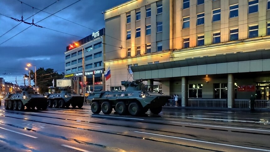 В Калининграде прошла первая ночная репетиция парада Победы (фото) - Новости Калининграда | Фото: пресс-служба ЗВО по Балтийскому флоту