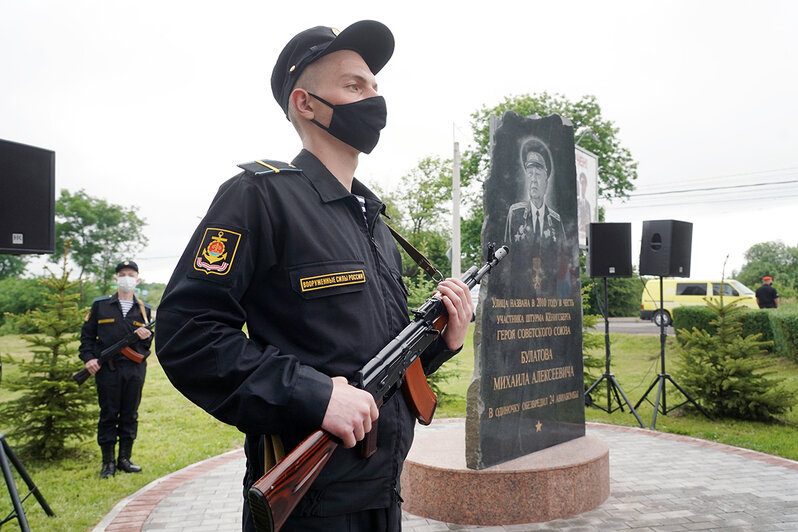 В Калининграде открыли памятник участнику штурма Кёнигсберга Булатову (фото) - Новости Калининграда | Фото: пресс-служба правительства Калининградской области