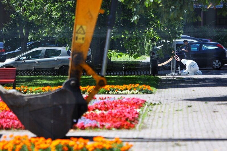 Около драмтеатра в Калининграде нашли и обезвредили противопехотную мину (фото) - Новости Калининграда | Фото: Александр Подгорчук / &quot;Клопс&quot;