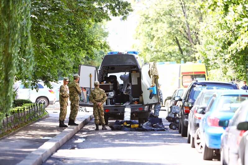 Около драмтеатра в Калининграде нашли и обезвредили противопехотную мину (фото) - Новости Калининграда | Фото: Александр Подгорчук / &quot;Клопс&quot;