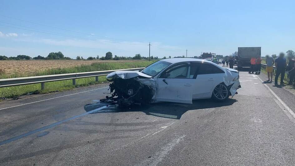 Один из участников массовой аварии под Черняховском попал в БСМП (фото, видео) - Новости Калининграда | Фото: очевидец