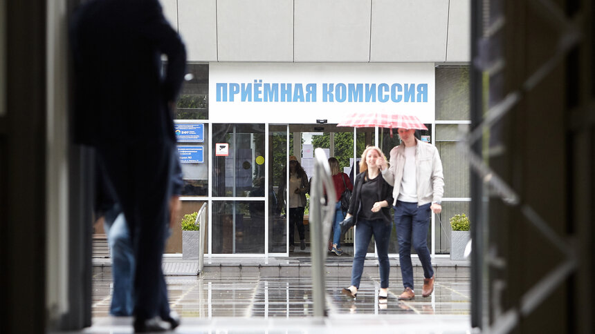 В калининградских вузах конкурс на некоторые специальности перевалил за 20 человек на место - Новости Калининграда | Архив &quot;Клопс&quot;