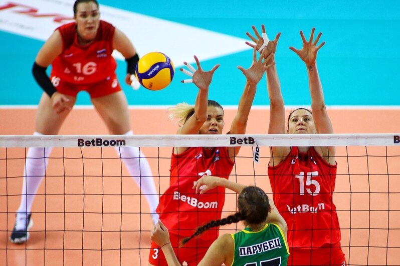 Сборная России начала выступление на Кубке губернатора по волейболу с поражения - Новости Калининграда | Александр Подгорчук / &quot;Клопс&quot;