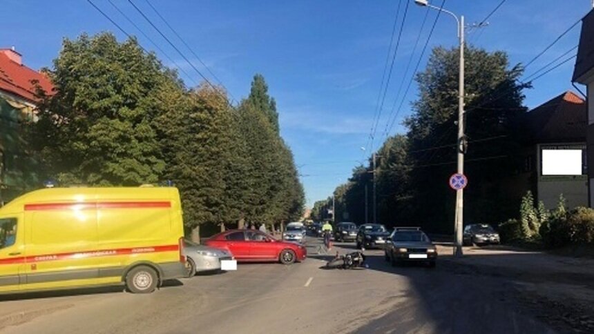На ул. Дзержинского сбили 34-летнего мотоциклиста - Новости Калининграда | Фото: пресс-служба УМВД России по Калининградской области