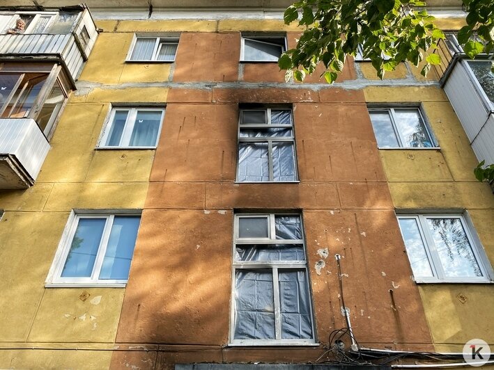 "В подъезде были клубы дыма и огонь": соседи погибшей при пожаре женщины рассказали о ЧП на Пролетарской - Новости Калининграда | Фото: Александр Подгорчук/ &quot;Клопс&quot;