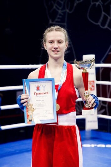 "Теперь я не ноунейм": 19-летняя Яна из Немана выиграла чемпионат Петербурга по боксу - Новости Калининграда | Фото: личный архив Яны Линужс
