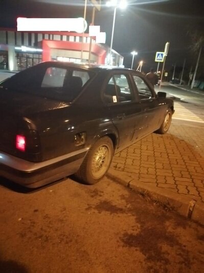 На ул. Левитана автомобиль въехал в рюмочную, водитель был пьян (фото, видео) - Новости Калининграда | Фото: пресс-служба регионального УМВД