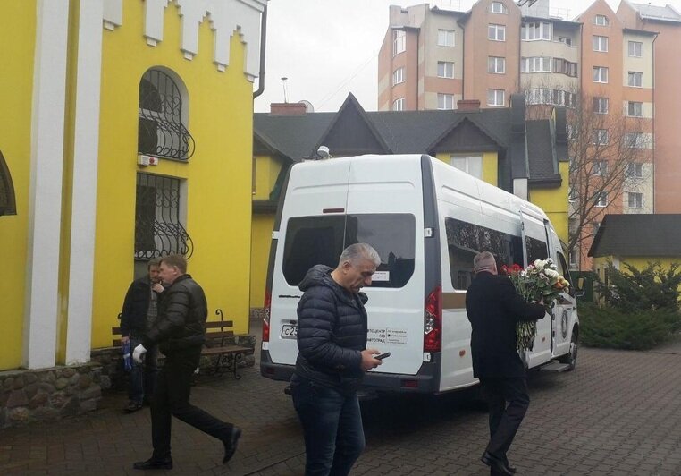 В Калининграде прошло отпевание супругов, расстрелянных около Центрального рынка - Новости Калининграда | Фото: Ольга Запивалова / &quot;Клопс&quot;