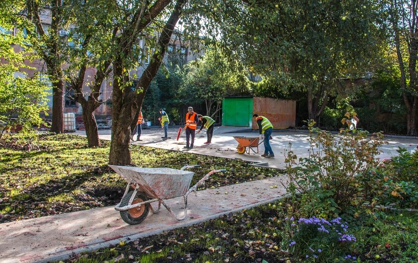 Отремонтированная часть двора на ул. Артиллерийской | Фото: Андрей Кропоткин