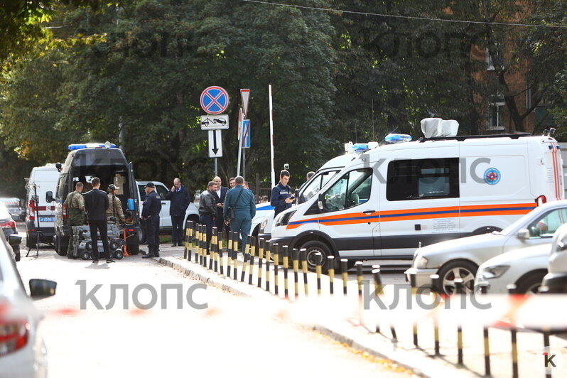 На ул. Звёздной из-за подозрительного предмета оцепили жилой дом (фото, обновлено) - Новости Калининграда | Фото: Александр Подгорчук