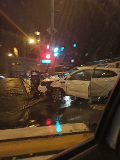 В Калининграде ночью из-за ДТП на путях встали трамваи (фото) - Новости Калининграда | Фото очевидца