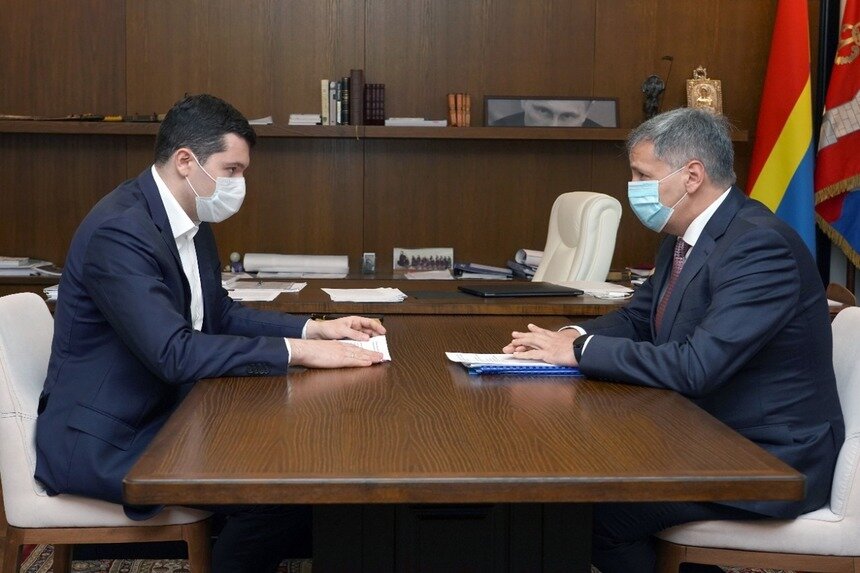 Антон Алиханов: "Энергетики демонстрируют качественный подход к решению задач, связанных с электроснабжением социально значимых объектов"  - Новости Калининграда