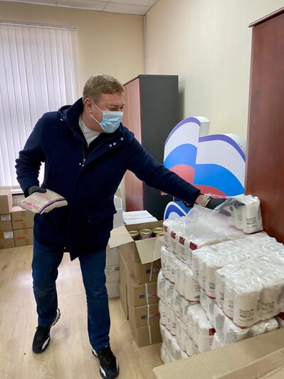 Ярошук закупил ещё 300 продуктовых наборов для пожилых калининградцев (фото) - Новости Калининграда | Фото: Instagram депутата Госдумы от Калининградской области Александра Ярошука