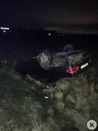 В Зеленоградском районе перевернулся Mercedes, пострадал водитель (фото) - Новости Калининграда | Фото: Очевидец