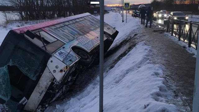В УМВД рассказали подробности аварии с автобусом под Светлогорском