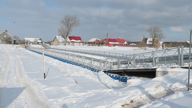 Строительство понтонной переправы в Славском районе завершится до 1 марта — власти
