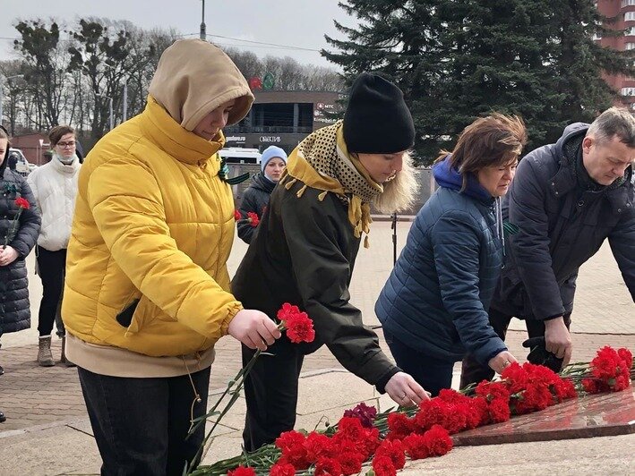 В Калининграде возложили цветы к мемориалу героям штурма города-крепости Кёнигсберг - Новости Калининграда | Фото: &quot;Клопс&quot;