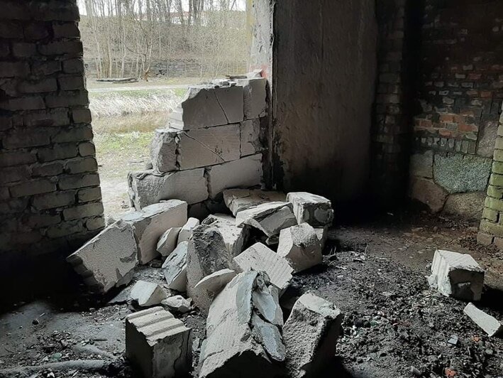 В будущем музее на Литовском валу разбили стену и пытались выломать дверь (фото) - Новости Калининграда | Фото: Николай Троневский