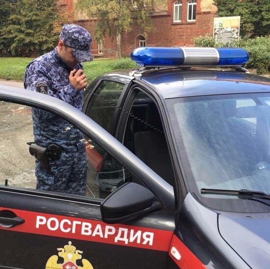 В Черняховске поймали уроженца Мурманска, забравшегося в чужой гараж - Новости Калининграда | Фото: пресс-служба управления Росгвардии по Калининградской области