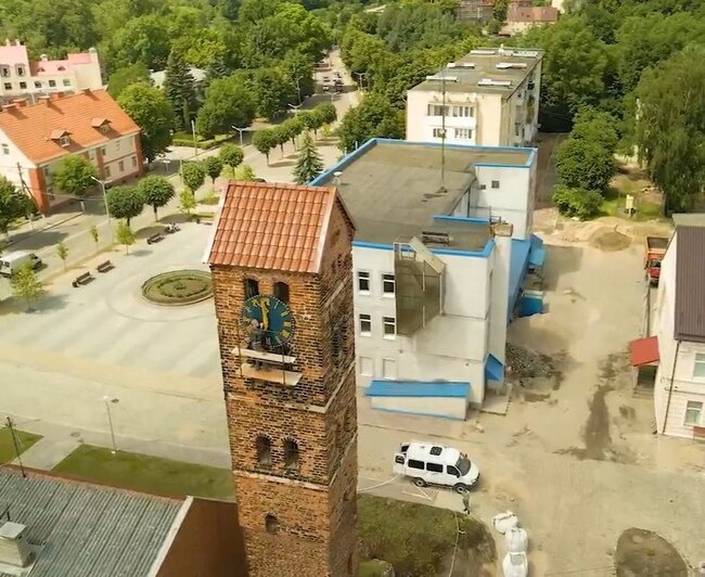 В Немане на башне средневекового замка Рагнит установили часы с боем (фото) - Новости Калининграда | Фото: Артём Поплавский