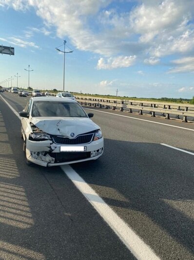 Audi от удара отбросило на 26-летнего мужчину: УМВД — об аварии на Приморском кольце - Новости Калининграда | Фото: пресс-служба УМВД России по Калининградской области