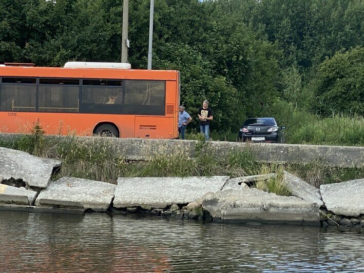 Очевидцы: в Прегольском столкнулись два автобуса (фото) - Новости Калининграда | Фото очевидца
