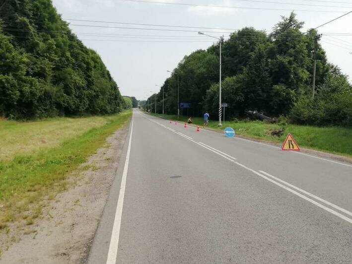 В Нестеровском районе легковушка вылетела в кювет, пострадал водитель (фото) - Новости Калининграда | Фото: пресс-служба УМВД России по Калининградской области