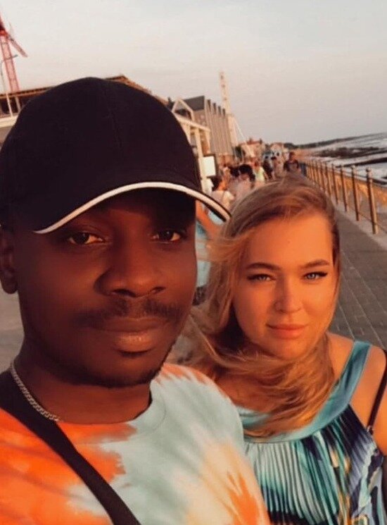 «Небо — моя отправная точка»: утонувший в Зеленоградске студент из Нигерии записал песню накануне гибели (трек)  - Новости Калининграда | Фото предоставила вдова погибшего Наталья