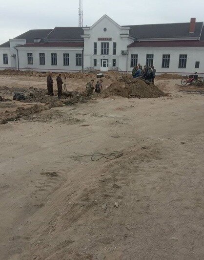 У вокзала в Гусеве нашли останки погибших во время войны советских солдат - Новости Калининграда | Фото: очевидец