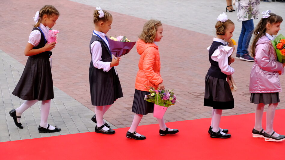 На Артиллерийской открылась новая школа: как прошла линейка и что увидели первоклассники - Новости Калининграда | Фото: пресс-служба администрации Калининграда