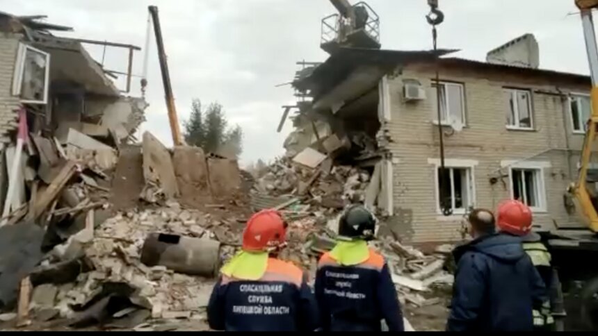 В Липецкой области ночью после взрыва газа рухнула стена дома, есть погибшие (видео) - Новости Калининграда | Изображение: кадр из видео