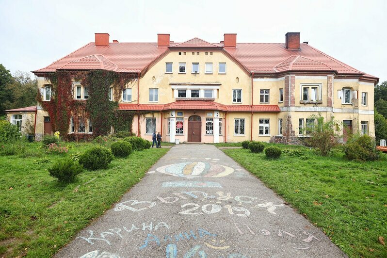 Сейф-пакеты в деревянном шкафу и участок в старинном замке: как в Калининградской области проходили выборы - Новости Калининграда | Фото: Александр Подгорчук / Архив «Клопс»